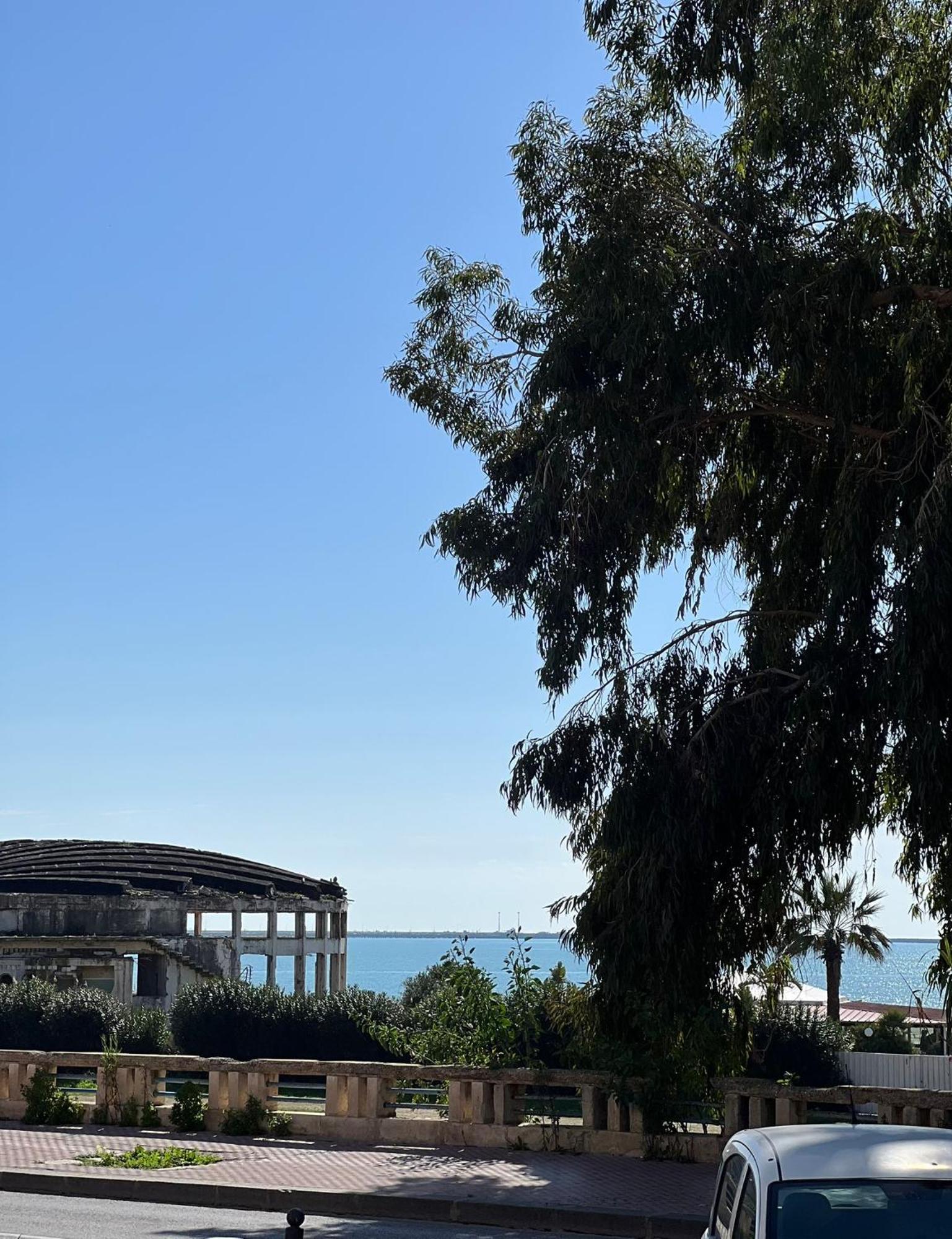 In Riva Al Mare Bed & Breakfast Gela Exterior photo